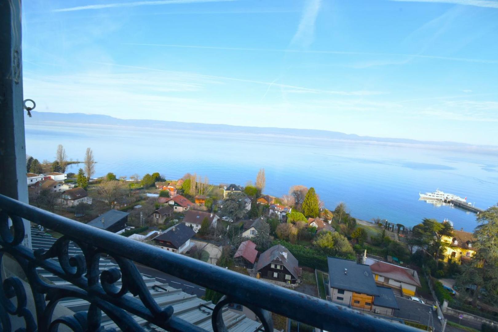 Appartement Avec Vue 180 Sur Le Lac Leman โทนง-เลส์-แบงส์ ภายนอก รูปภาพ