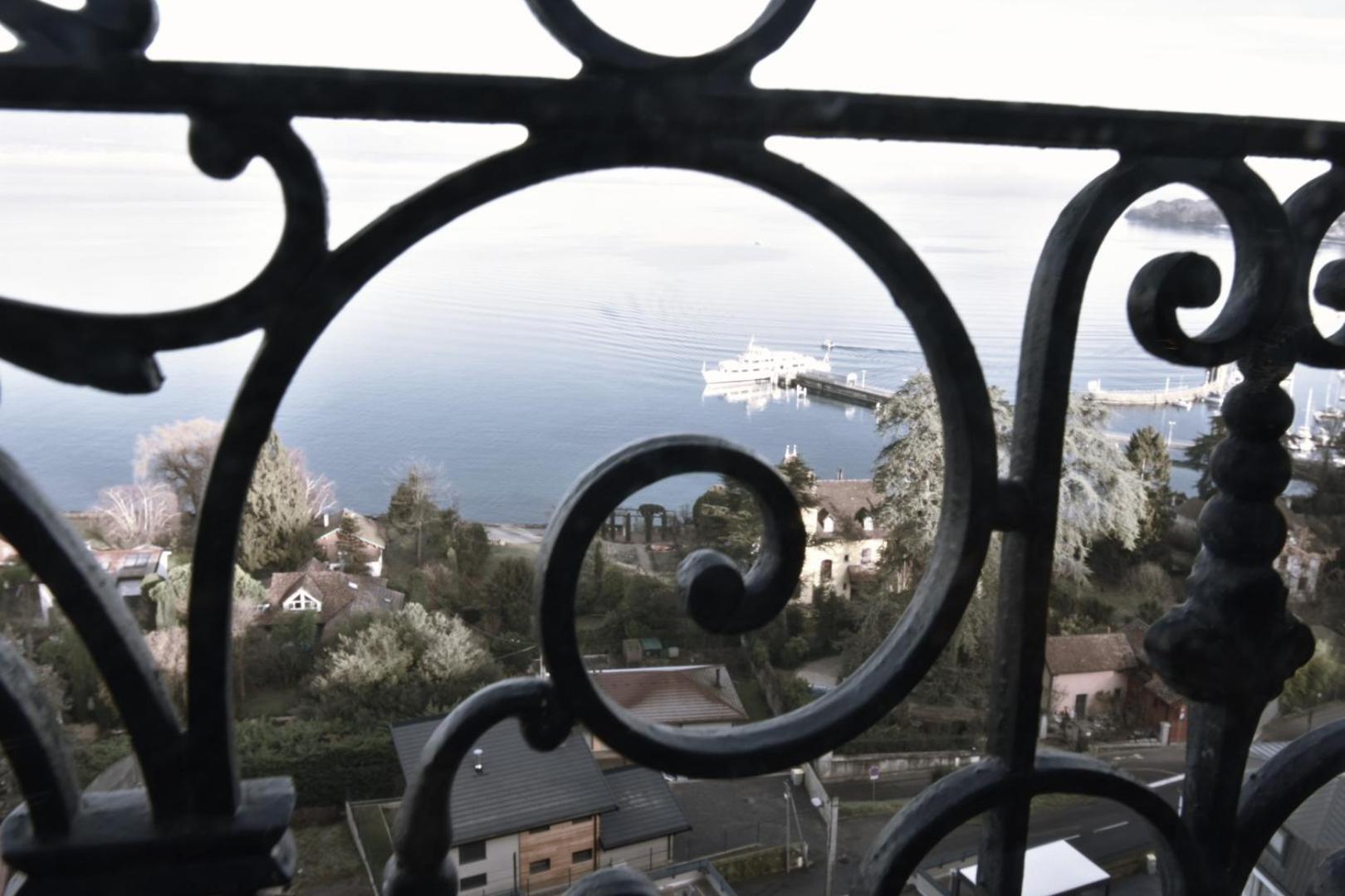 Appartement Avec Vue 180 Sur Le Lac Leman โทนง-เลส์-แบงส์ ภายนอก รูปภาพ