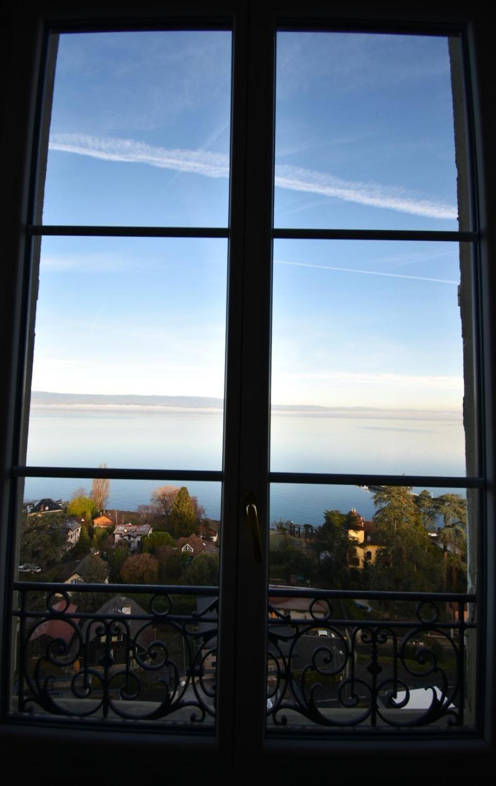 Appartement Avec Vue 180 Sur Le Lac Leman โทนง-เลส์-แบงส์ ภายนอก รูปภาพ